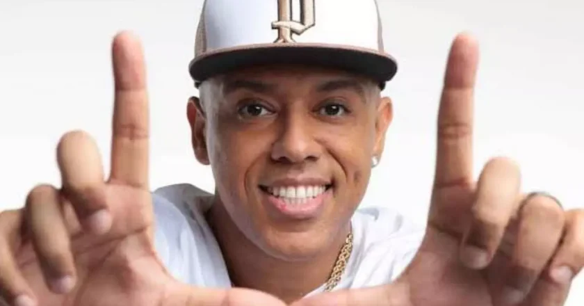MC Koringa comemora três décadas de sucesso e revela seus planos para o futuro do funk do Rio de Janeiro