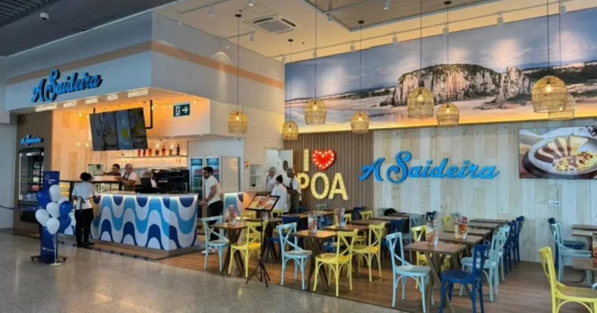 Novas unidades da Saideira no Aeroporto de Porto Alegre trazem clima praiano e cardápio diversificado