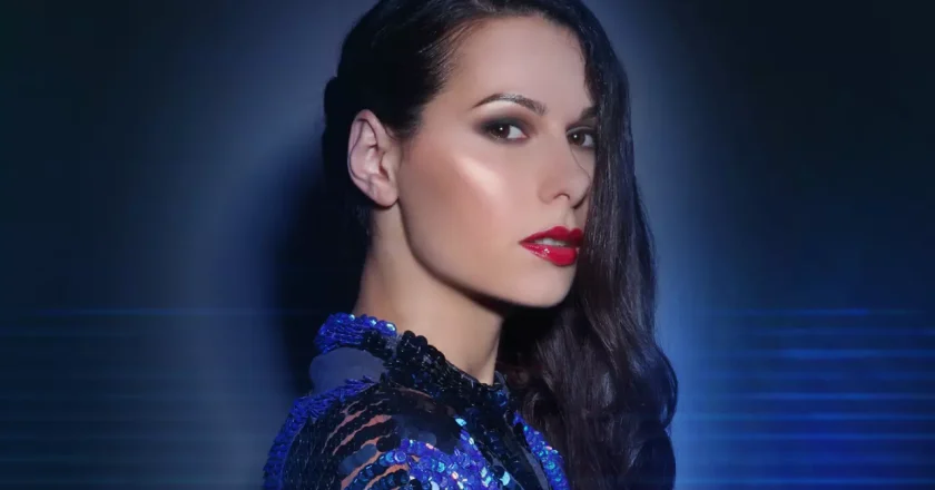 Erika, estrela da música eletrônica, se apresenta em São Paulo