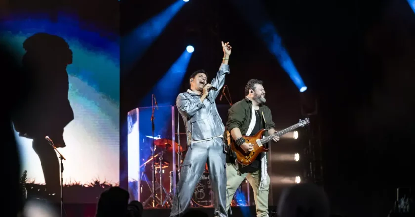 Jorge Vercillo comemora três décadas de trajetória musical no Espaço Unimed neste sábado