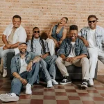 Sambô revive sucessos atemporais com novas interpretações emocionantes